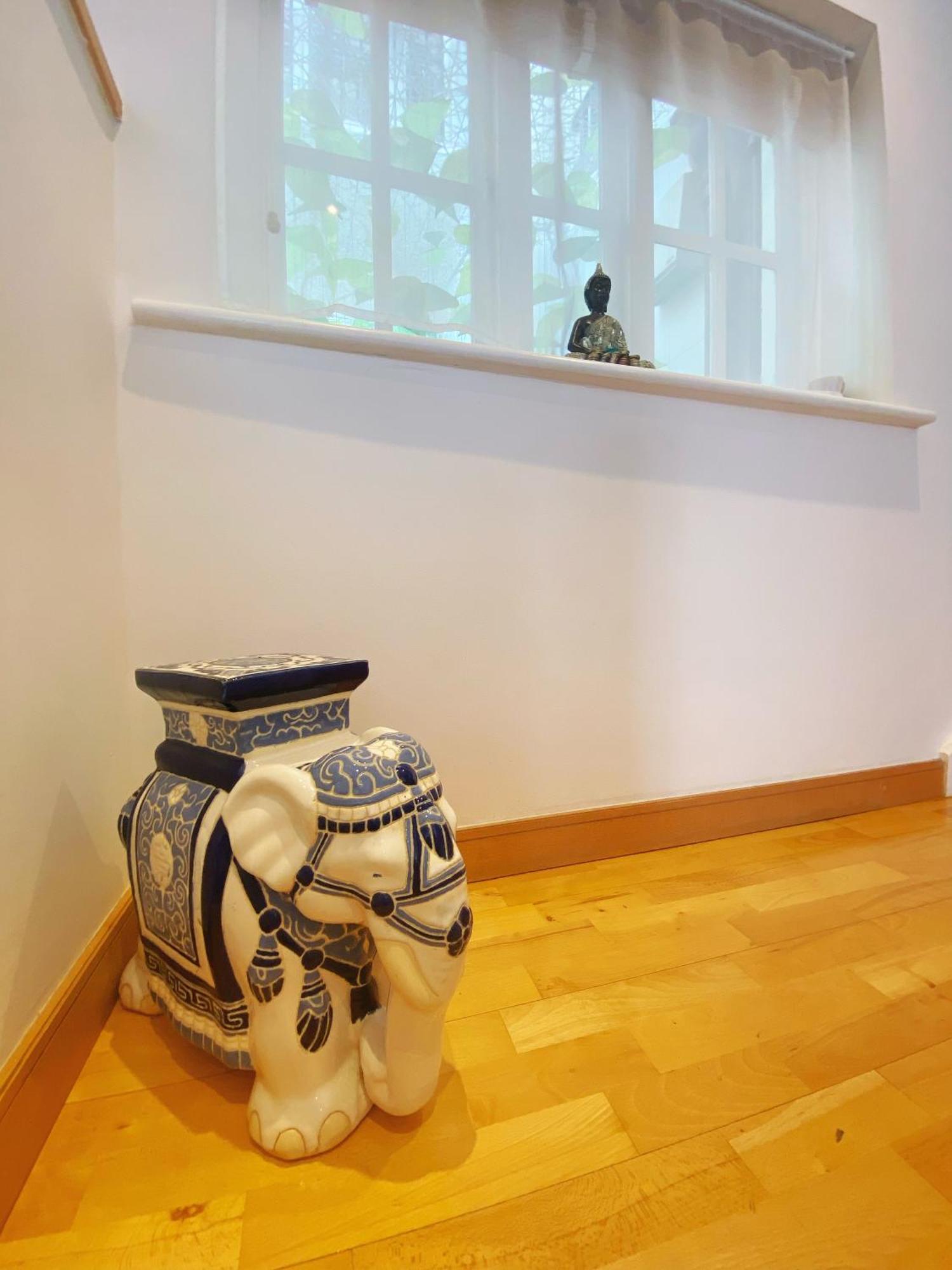 Вилла Luxury Belgrave Square Private Mews Townhouse Лондон Экстерьер фото