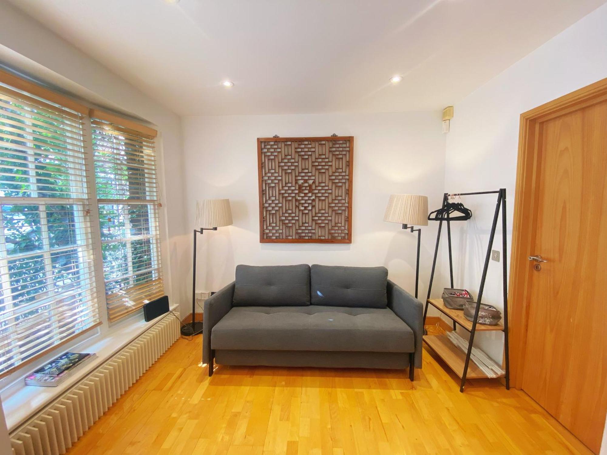 Вилла Luxury Belgrave Square Private Mews Townhouse Лондон Экстерьер фото