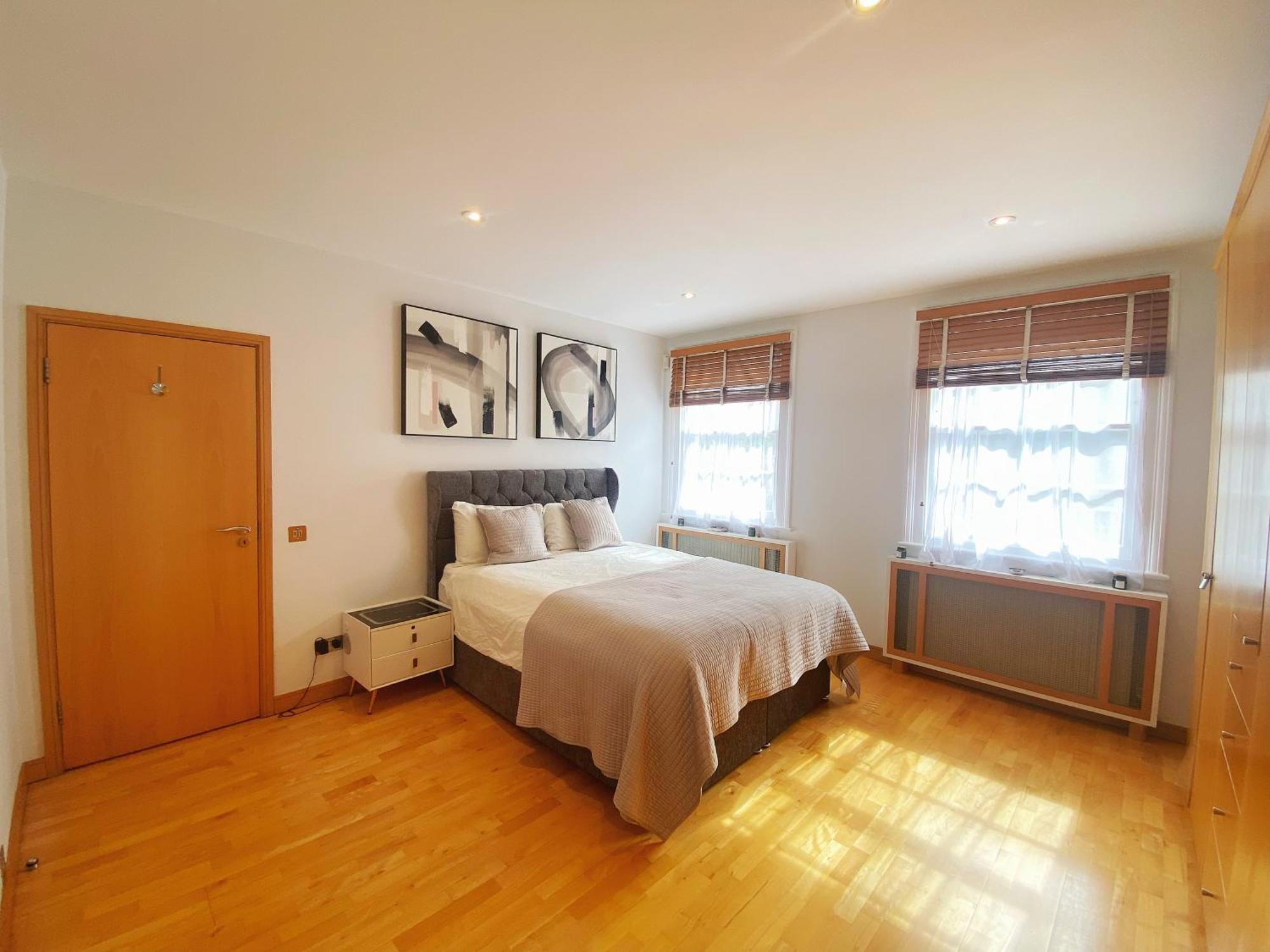 Вилла Luxury Belgrave Square Private Mews Townhouse Лондон Экстерьер фото